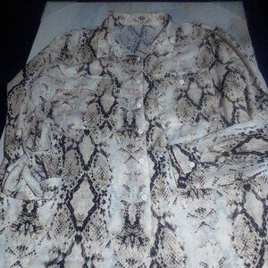 Women's button down shirt